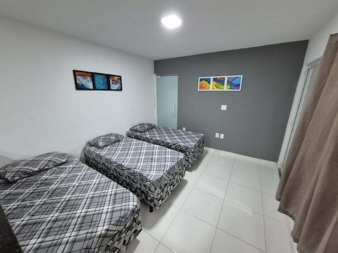 Quarto com atmosfera de lar